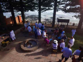 Гостиница Sea Otters Lodge  Кларендон Maринe